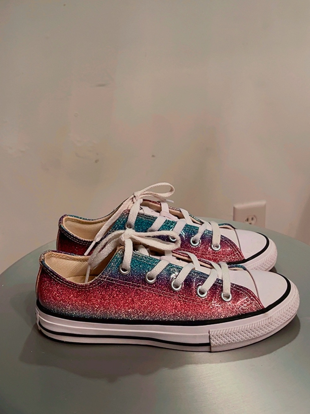 Converse Chuck Taylor All Star Low Glitter Rainbow Sneakers Youth Size 1
